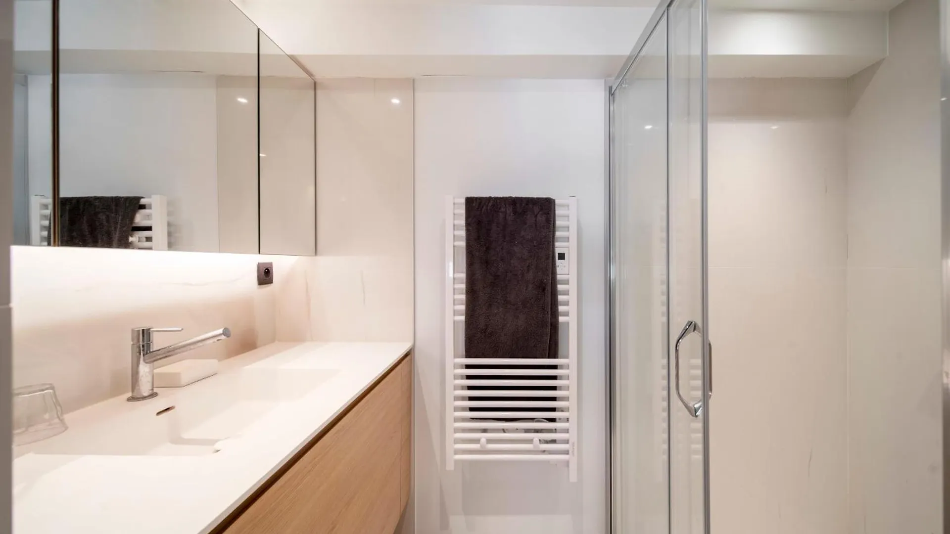 Ref 1985 - Cannes - Duplex For Rent 0*,  Γαλλία